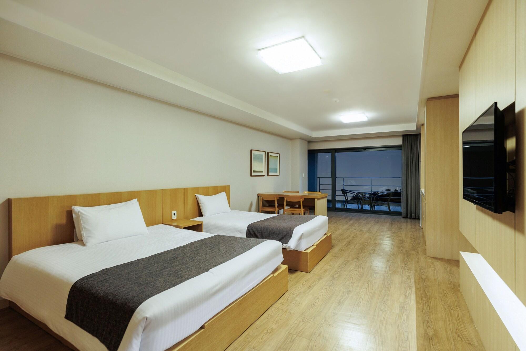 Luceville Seogwipo Exterior foto